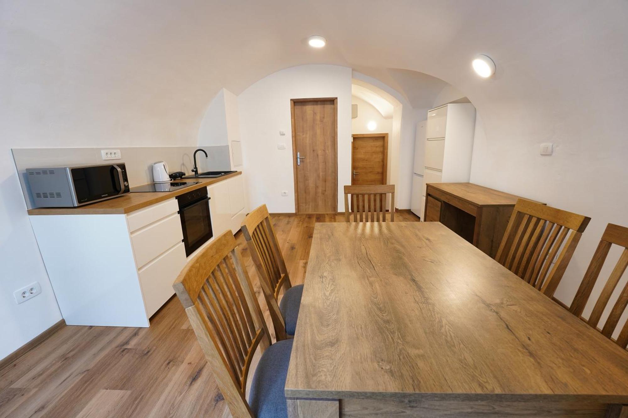 Apartments Metro 7 Любляна Екстериор снимка